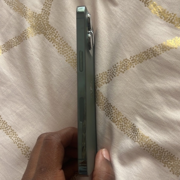 Apple iPhone 13 Pro Alpine Green - Picture 8 of 8